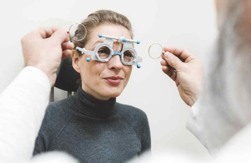 Quand est-il nécessaire de faire un test de vue ? Jeanne d'Arc Santé Quand est-il nécessaire de faire un test de vue ? Jeanne d'Arc Santé
